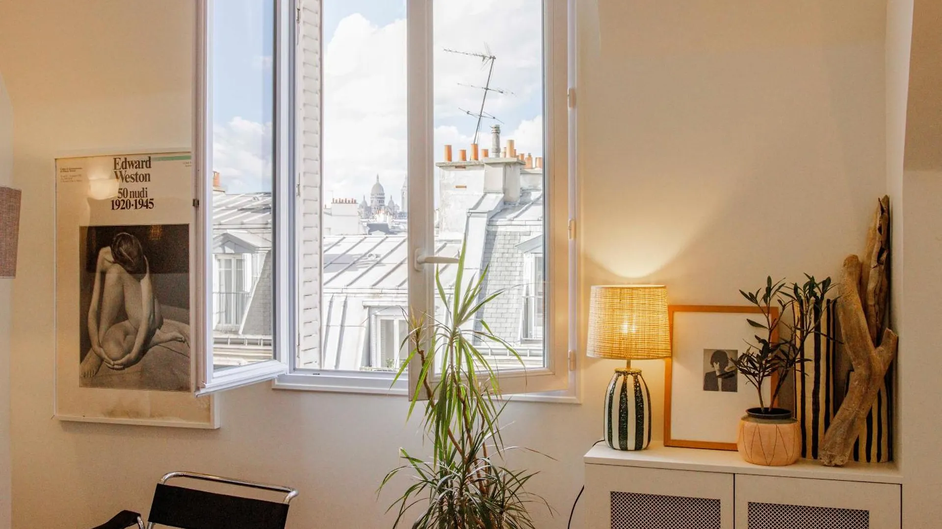 3 Pieces Lumineux Paris Montmartre Apartment